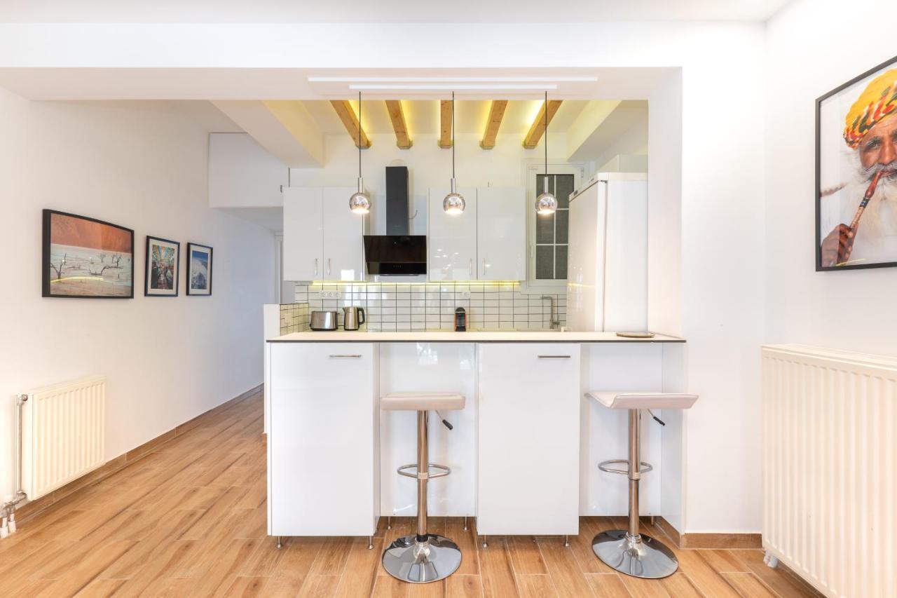 Modern Apartment, Short Walk To Acropolis Sites Athena Bagian luar foto